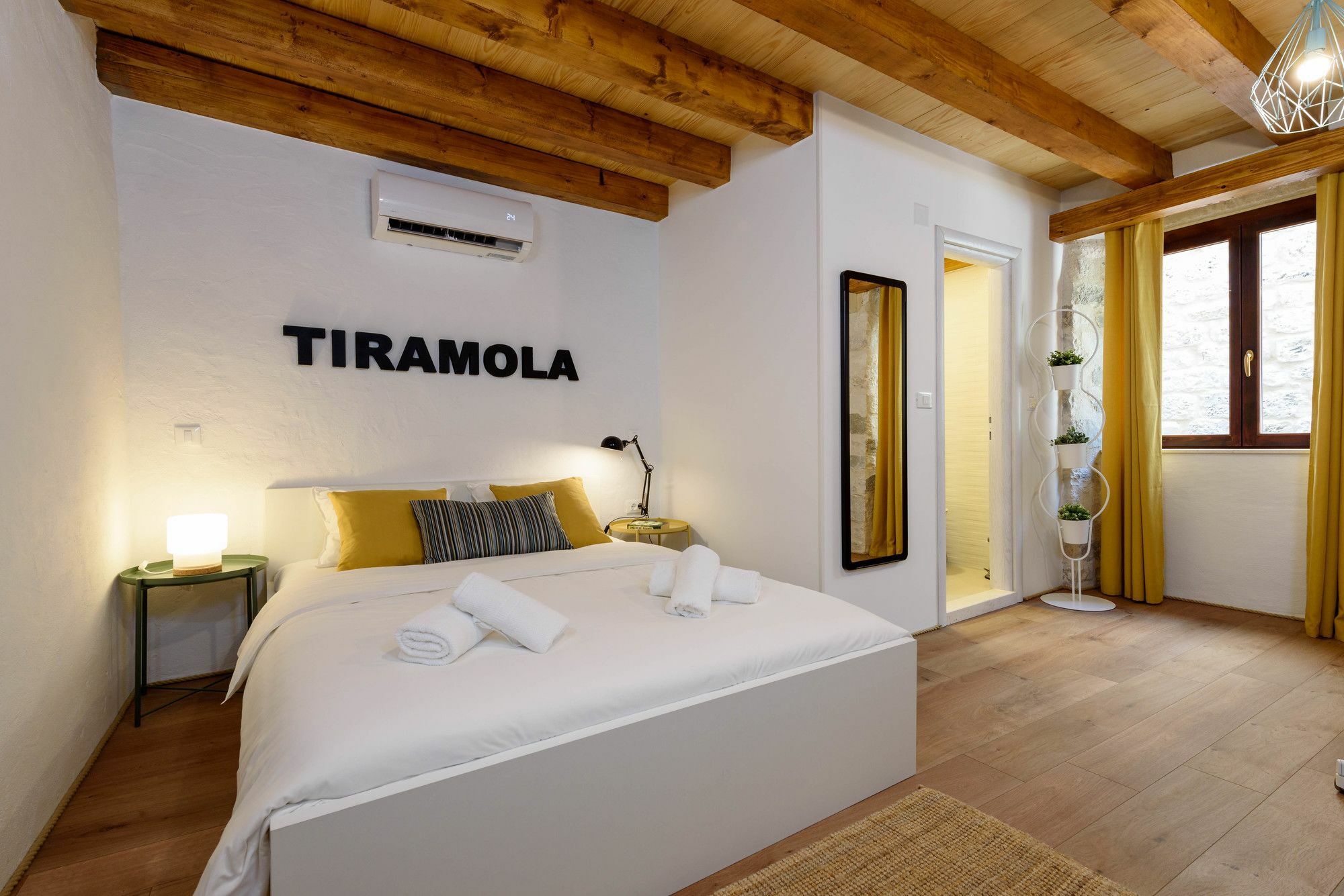 Apartments & Rooms Tiramola - Old Town Trogir Exterior foto